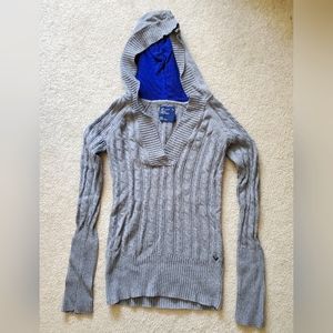 American Eagle Hooded Sweater Size M